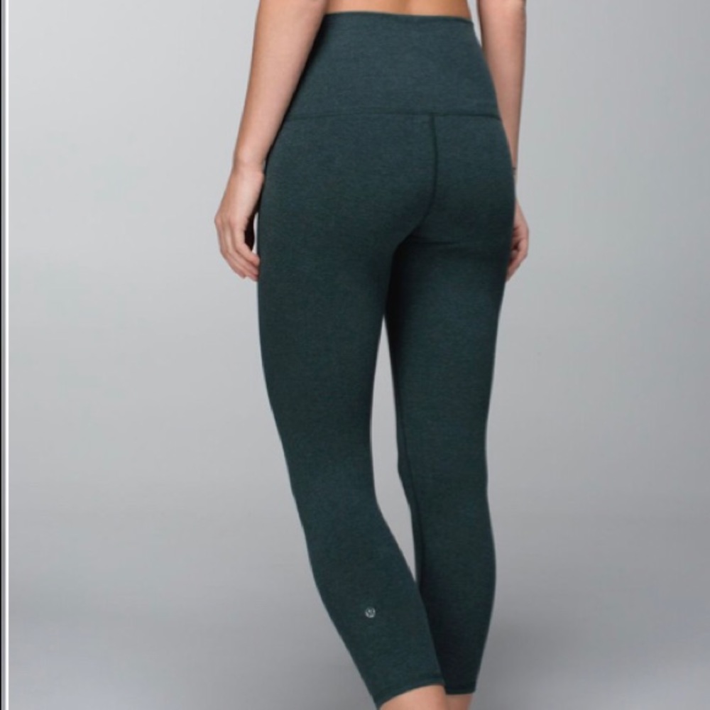 Lululemon Wunder Under Crop
